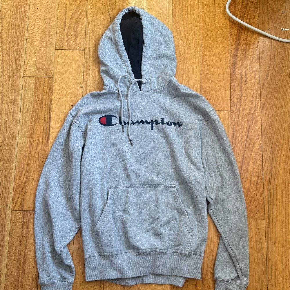Champion Grey Hoodie (M)